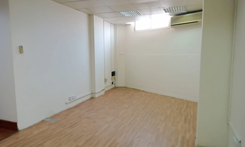 STORE FOR RENT | UNFURNISHED | DEDICATED PARKING small 3