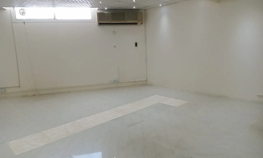STORE FOR RENT | UNFURNISHED | DEDICATED PARKING small 2