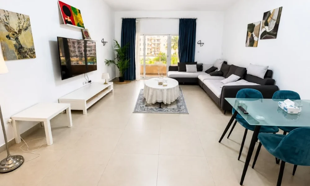 FURNISHED 1 BEDROOM W/ BALCONY | FOX HILLS | SALE small 1