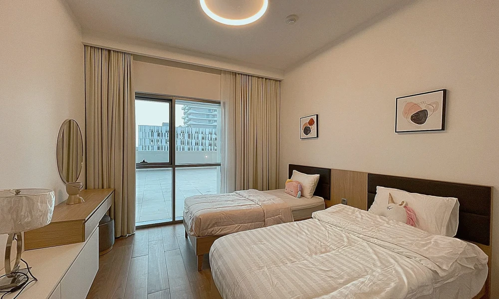 MODERN 2BR+MAIDROOM | BALCONY MARINA VIEWS small 3