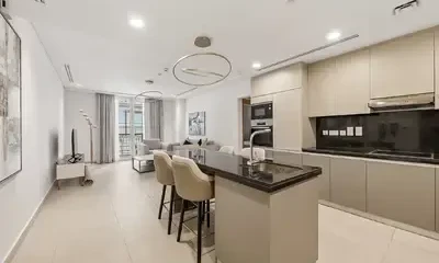 FULLY FURNISHED 1BR W/ BALCONY | SAUNA+STEAM ROOM - Image 4
