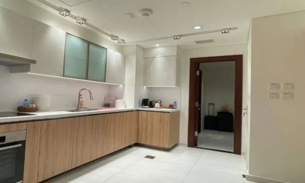 FURNISHED 2BR WITH MAID'S ROOM | BALCONY | CRYSTAL - Image 7