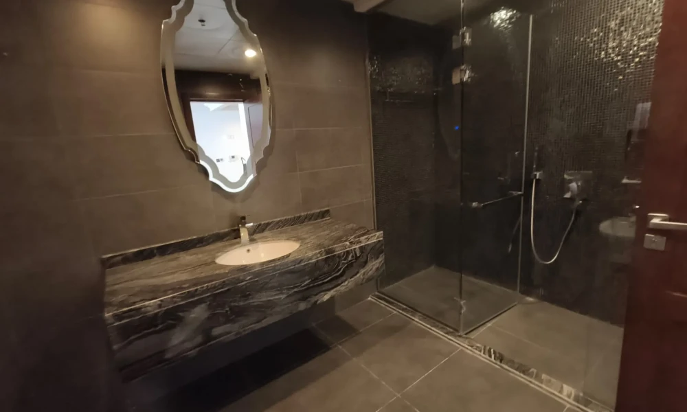 EXCLUSIVE FURNISHED STUDIO IN PORTO ARABIA - Image 5
