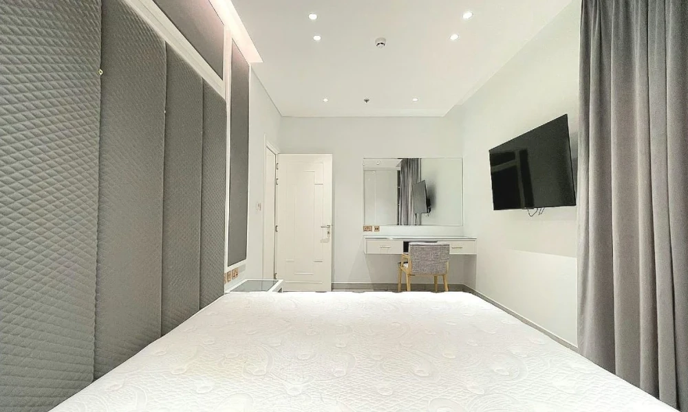 MODERN FULLY FURNISHED 2BR APARTMENT | AL MANSOURA - Image 4