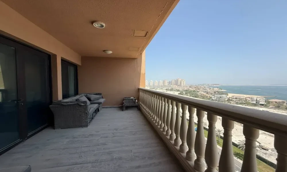 3 BR FURNISHED W/ BALCONY SEA AND MARINA VIEW - Image 10