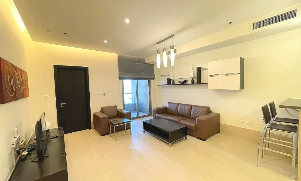 MODERN CITY LIVING | 1 BEDROOM FF APT | WEST BAY small 2