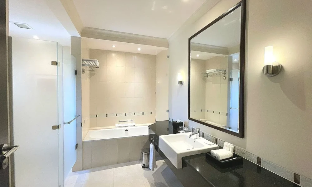 LUXURY 3BR VILLA + MAID| BALCONY | AMENITIES - Image 9