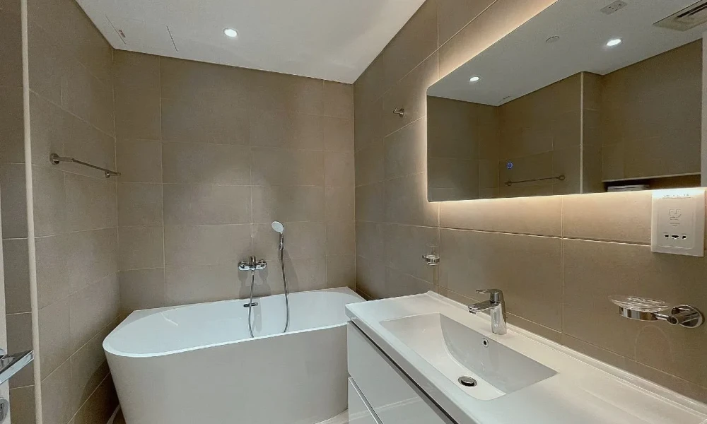 ALL BILLS INCLUDED 2 BR FF  APT W/ BALCONY| LUSAIL - Image 8