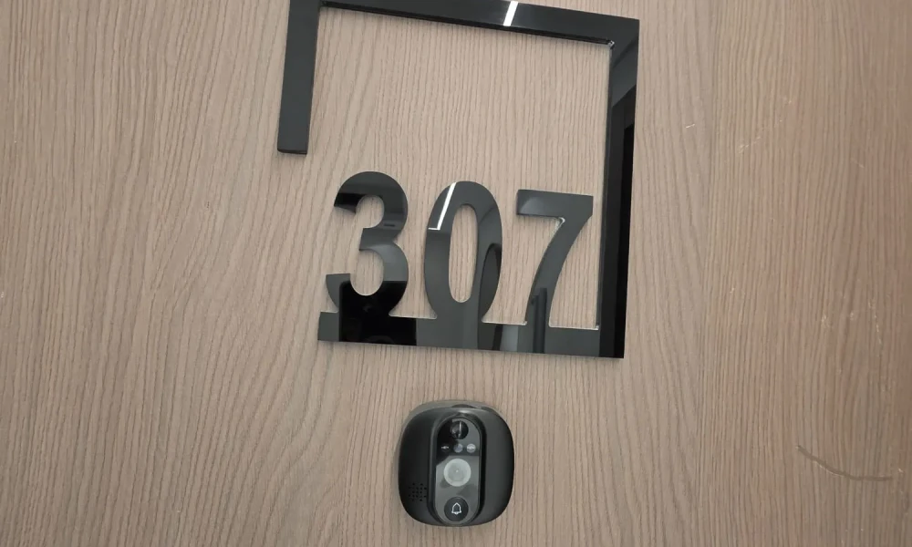2BR | FULLY FURNISHED | W/ GYM & PARKING - Image 8