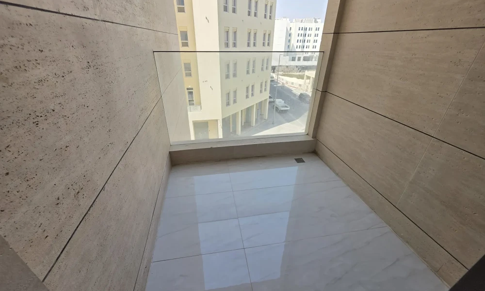 2BR | FULLY FURNISHED | W/ GYM & PARKING - Image 5