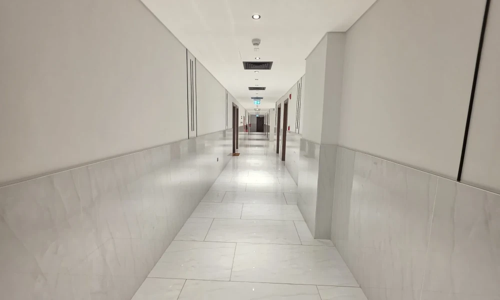 2BR | FULLY FURNISHED | W/ GYM & PARKING - Image 7