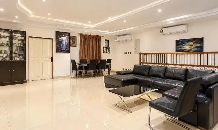 SPACIOUS  3BR | BILLS INCLUDED | PARKING AREA