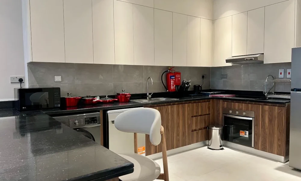 1BR FOR RENT IN LA PLAGE | W/ AMENITIES + BALCONY - Image 4