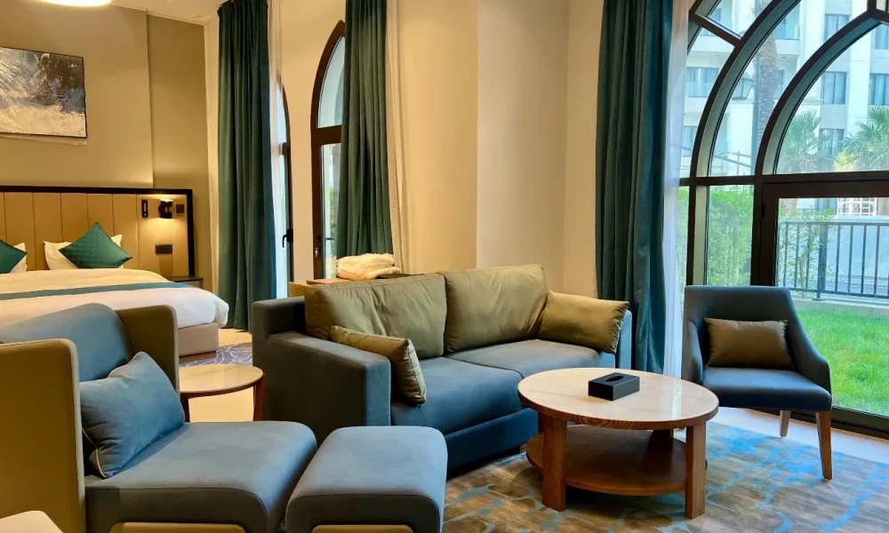 1BR FOR RENT IN LA PLAGE | W/ AMENITIES + BALCONY small 3