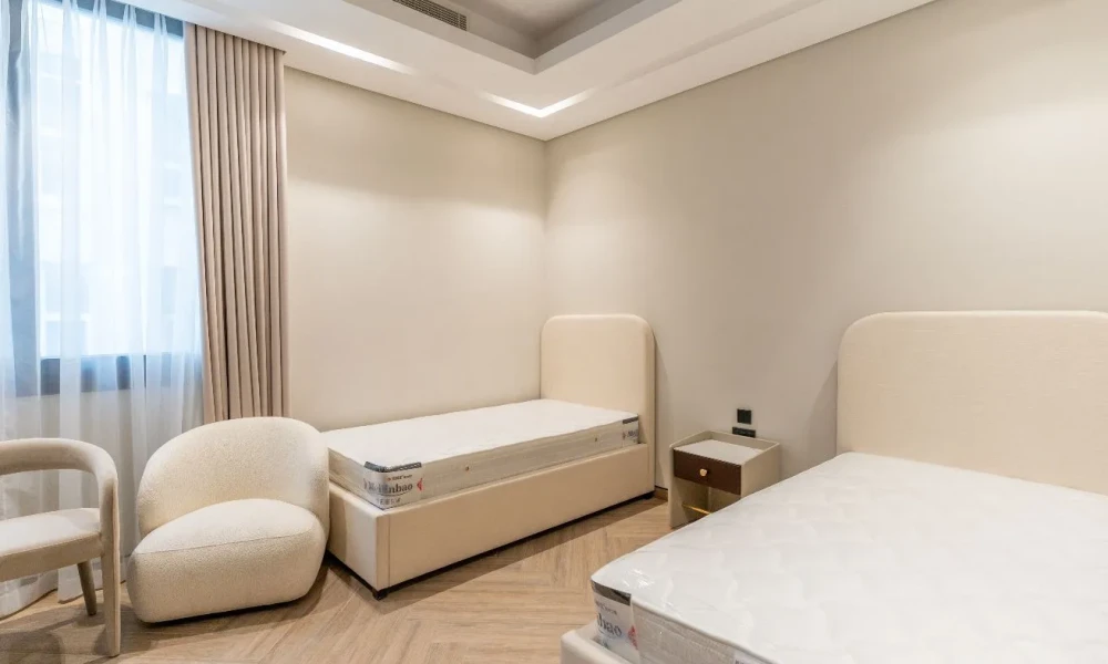 ELEGANT 2BR + MAID’S ROOM | LUSAIL | FOR SALE - Image 4