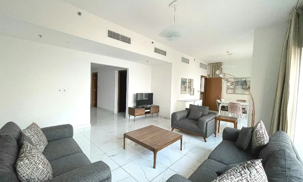 PREMIUM FF 2BR | GREAT LOCATION | W/ BALCONY small 2