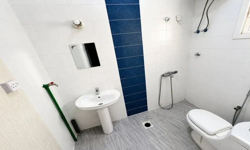COMFY 1 BR UNFURNISHED FOR RENT IN WADI AL SAIL - Image 8