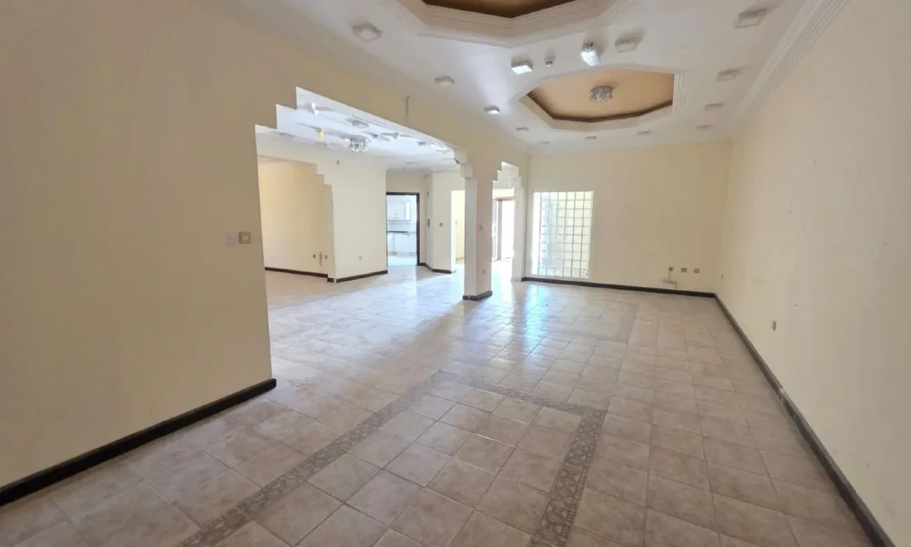 SPACIOUS 3BR VILLA | SEMI-FURNISHED |PARKING AREA small 2