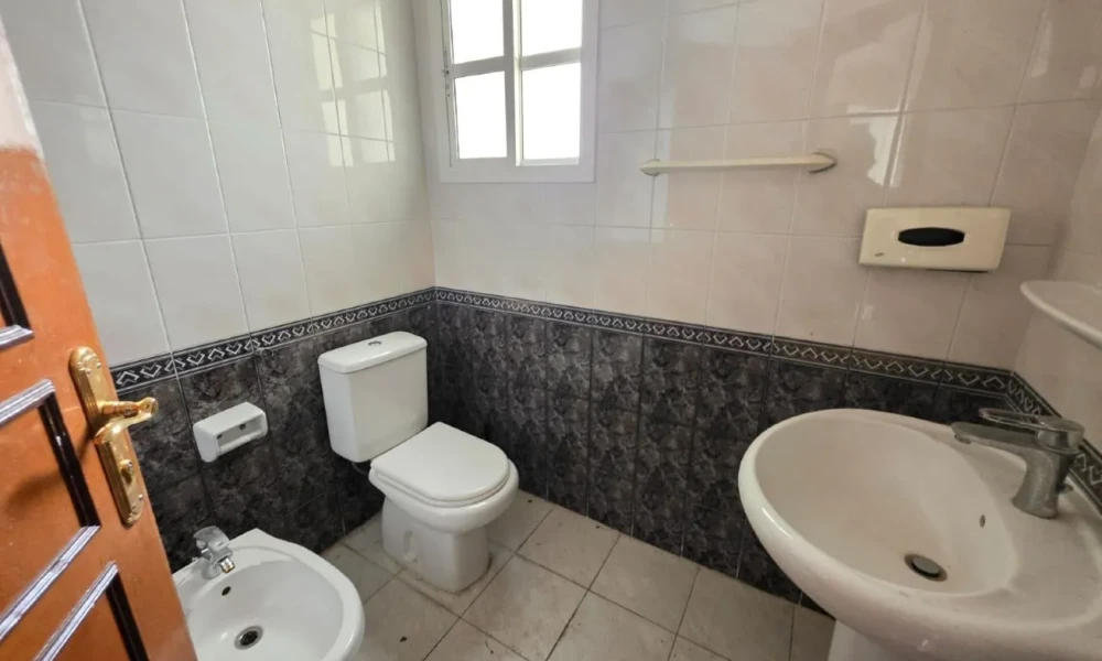 SPACIOUS 3BR VILLA | SEMI-FURNISHED |PARKING AREA - Image 7