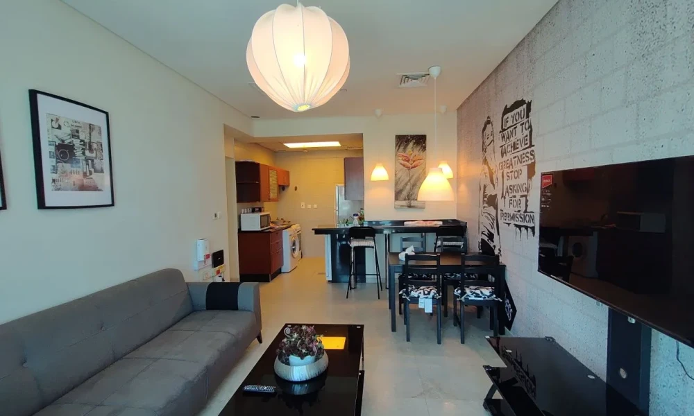 BRIGHT SF 2BR APARTMENT | WEST BAY small 3