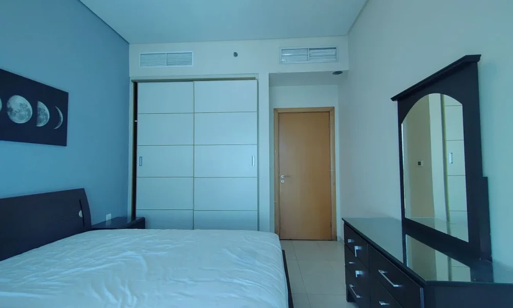 BRIGHT SF 2BR APARTMENT | WEST BAY - Image 4