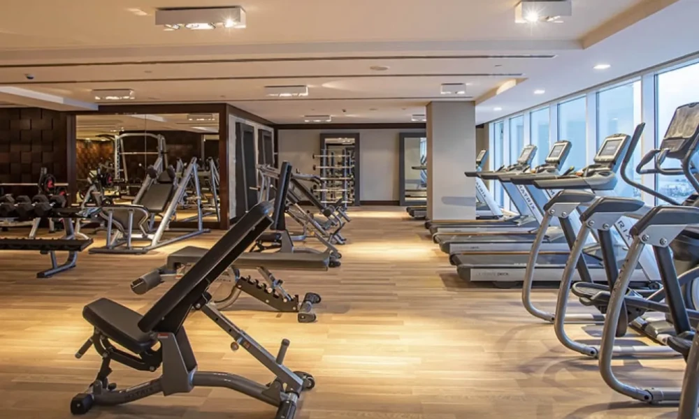 LARGE STUDIO INCLUDING BILLS + FULL AMENITIES - Image 10