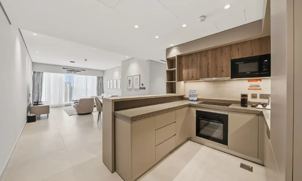 LUXURY 2 BR |BILLS INCLUDED | PREMIUM AMENITIES - Image 4