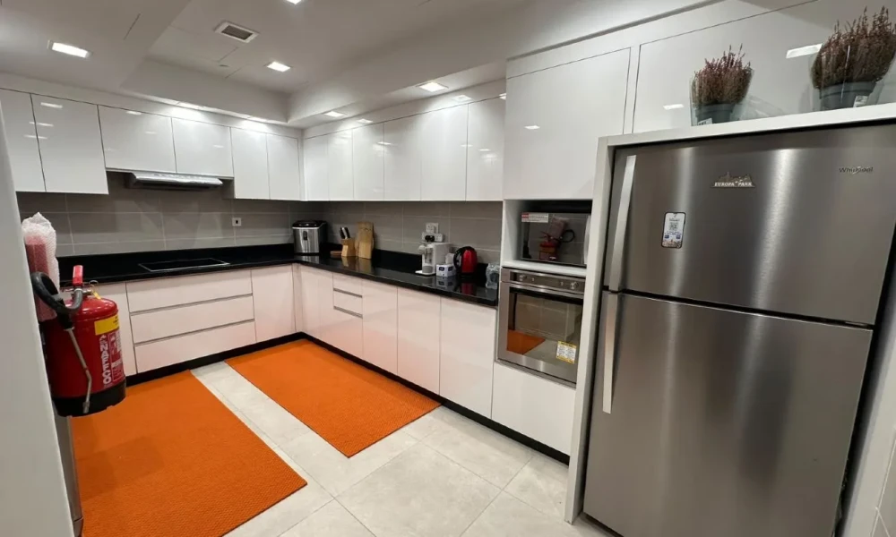 SALE 1BR VIVA BAHRIYA | FULL SEA VIEW + FACILITIES - Image 7