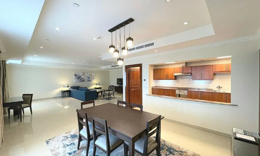 2 FF BR APARTMENT | ACCESS TO POOL AND GYM  PEARL small 3