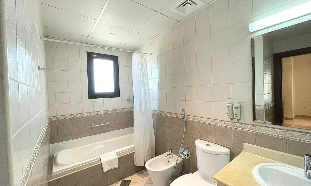 2 FF BR APARTMENT | ACCESS TO POOL AND GYM  PEARL - Image 6