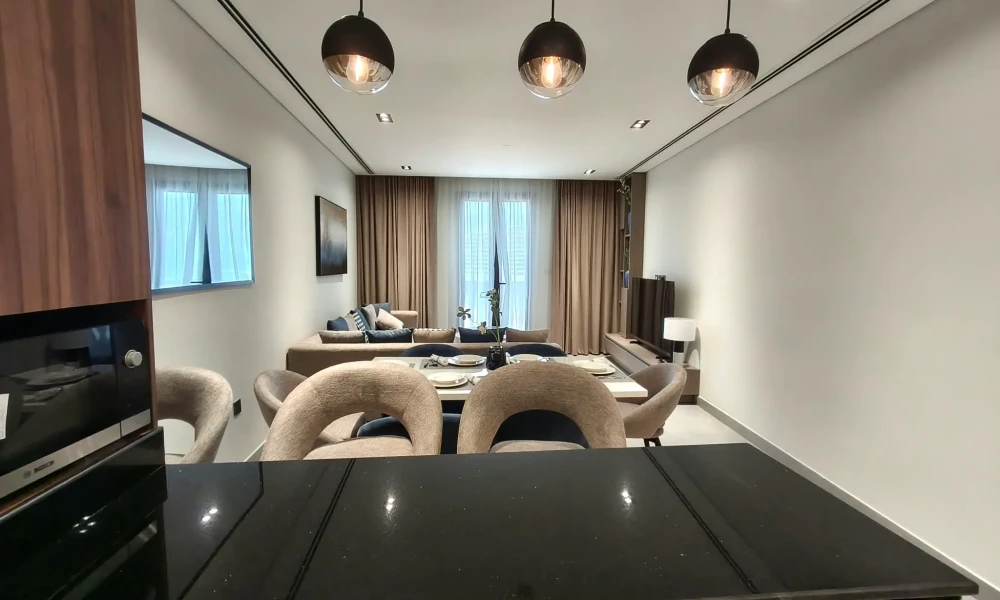 MODERN FF 2BR | BILLS INCLUDED | PREMIUM AMENITIES - Image 5