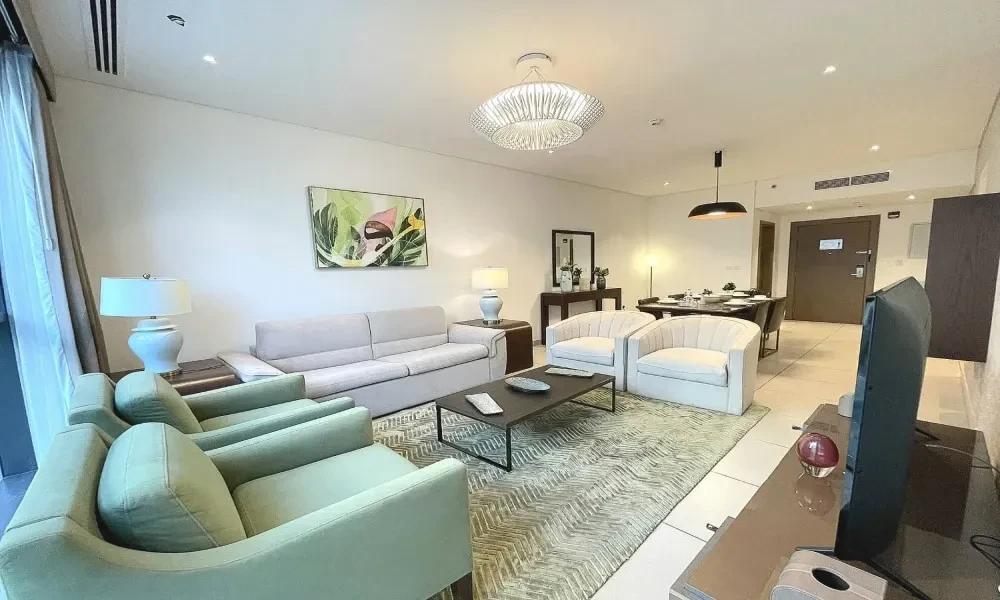MOVE-IN READY BEAUTIFUL 2BR FF APARTMENTW/BALCONY - Image 8