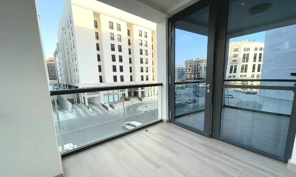 MOVE-IN READY BEAUTIFUL 2BR FF APARTMENTW/BALCONY - Image 5