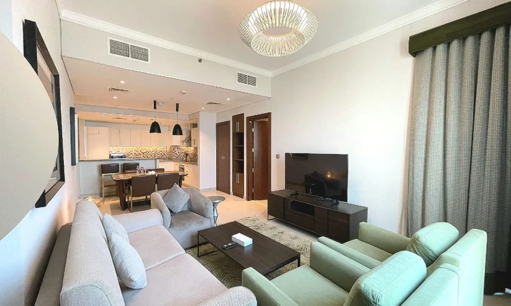 AMAZING VIEW 1BR FF INCLUDING BILLS + FACILITIES small 3