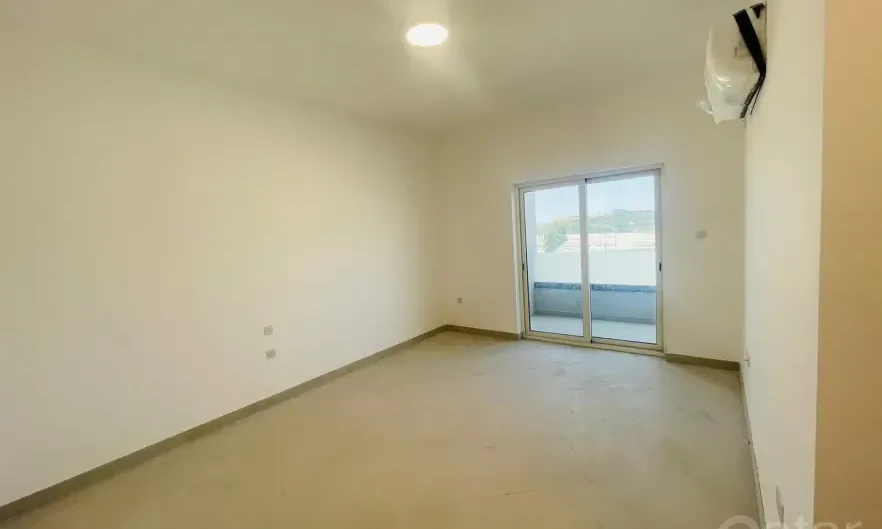 SPACIOUS 4BR VILLA | SEMI - FURNISHED | BALCONY small 3