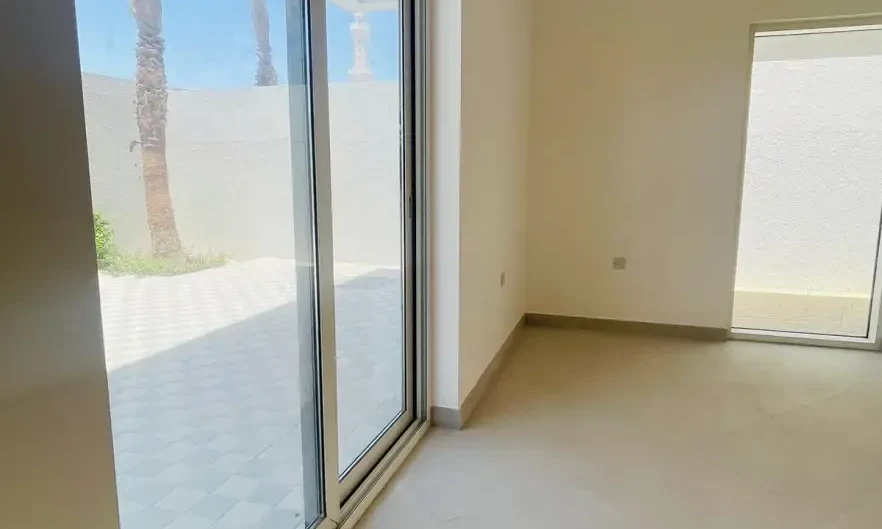 SPACIOUS 4BR VILLA | SEMI - FURNISHED | BALCONY small 1