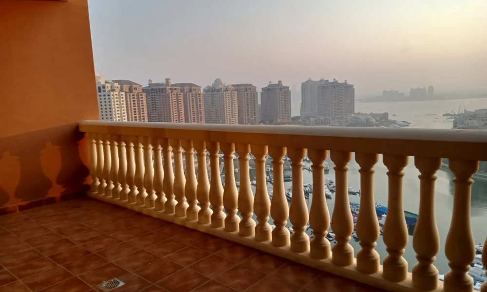 FULLY FURNISHED 2BR | MARINA VIEW | BIG BALCONY - Image 8