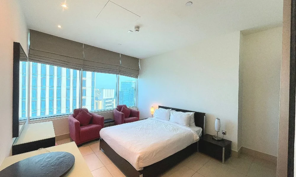 SEA VIEW APT IN WEST BAY | PLUS MAID | INCL. BILLS - Image 7
