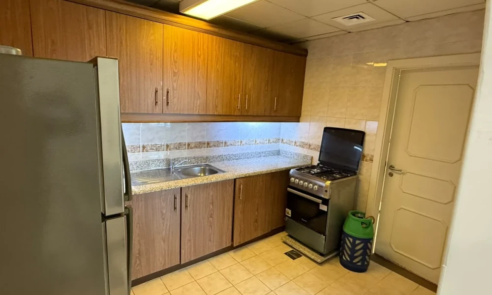 FURNISHED 1BR APT W/ PARKING | BILLS INCLUDED - Image 5