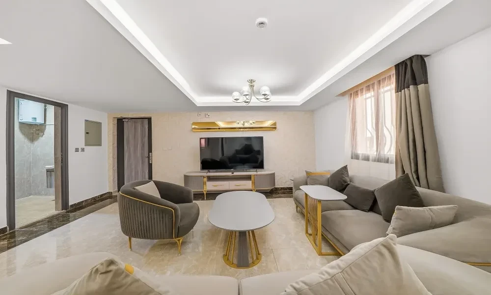 SPACIOUS 3 BHK FOR SALE MODERN FAMILY LIVING W/ AMENITIES