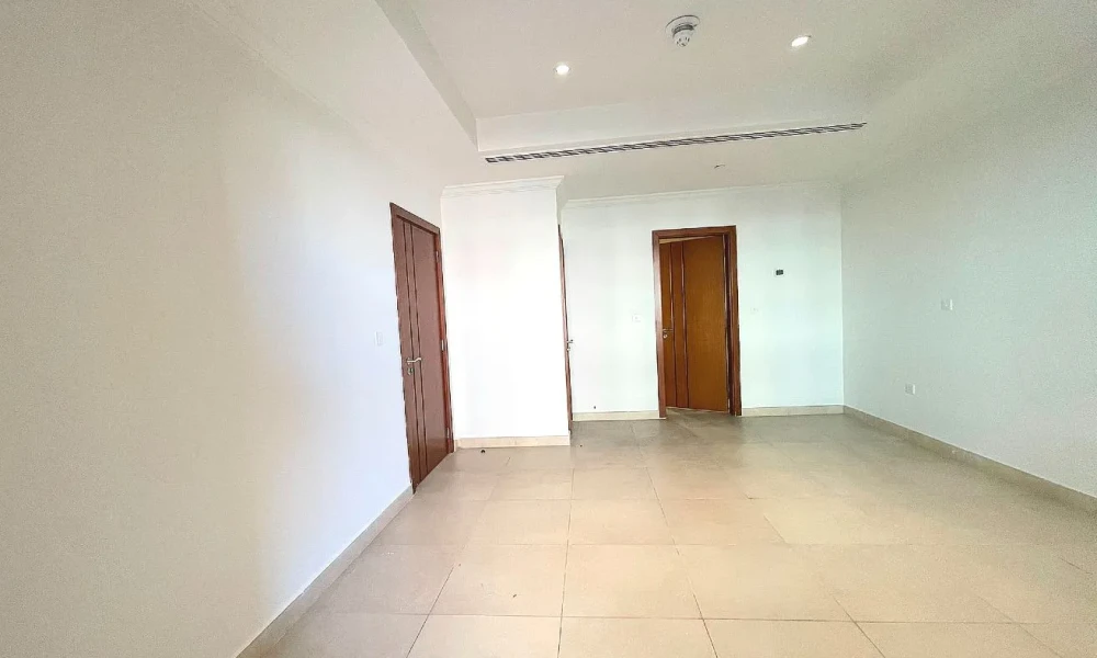 MODERN 1BR + OFFICE |MARINA VIEWS | BALCONY - Image 8