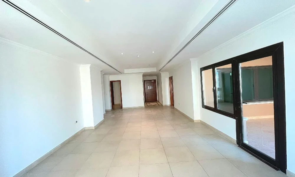 MODERN 1BR + OFFICE |MARINA VIEWS | BALCONY small 3
