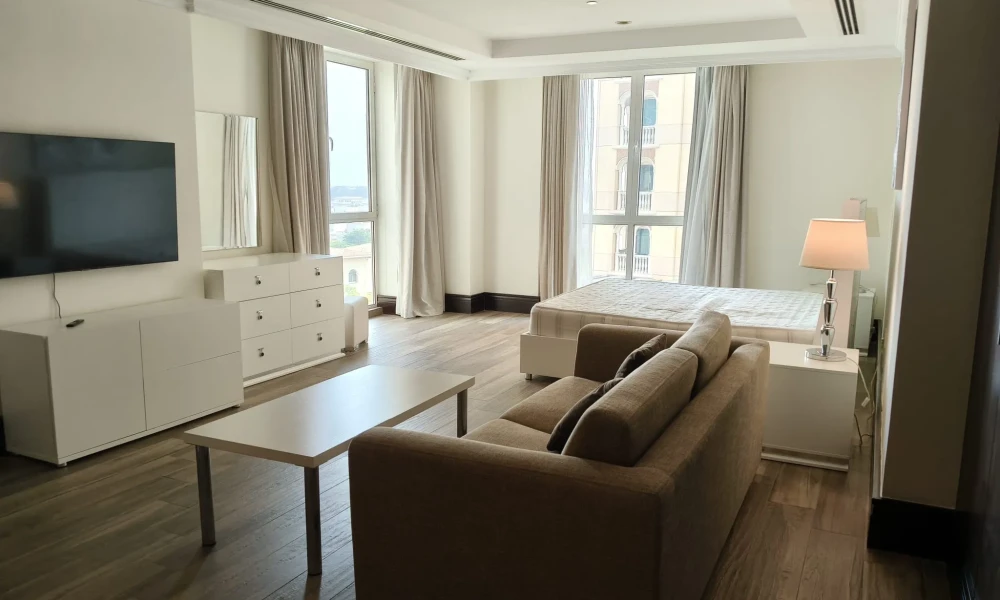 COZY FURNISHED STUDIO APARTMENT IN THE PEARL  small 3