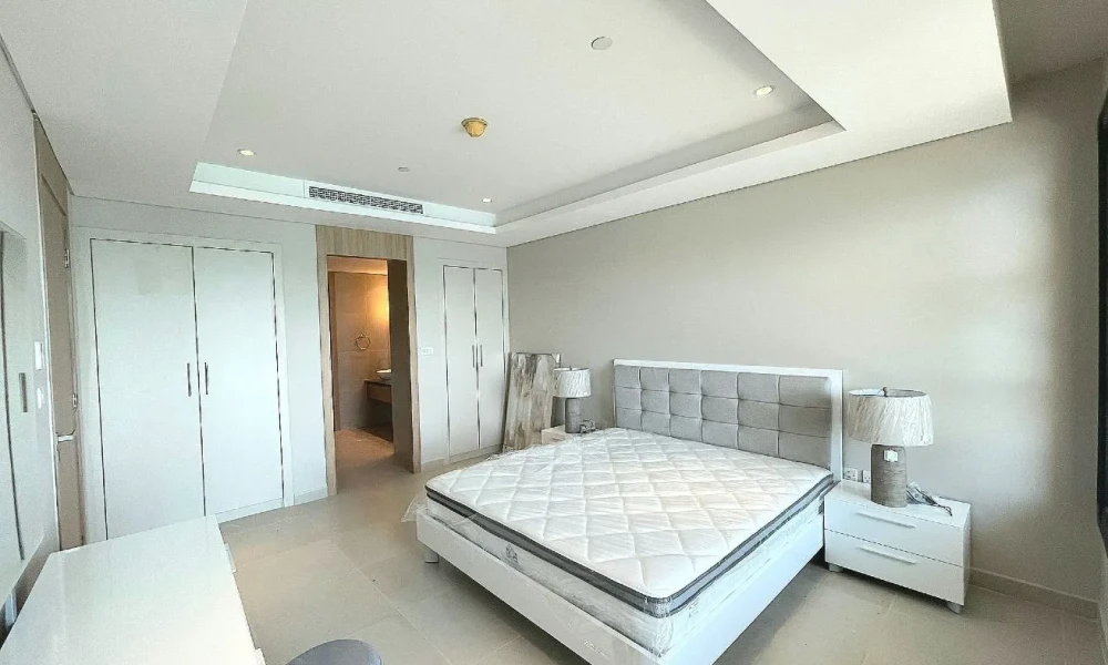 1 BR TOWNHOUSE | BALCONY SEA VIEW | W/ AMENITIES - Image 4