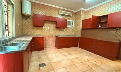 5BR VILLA + MAIDS ROOM | PRIVATE POOL | FOR RENT - Image 7