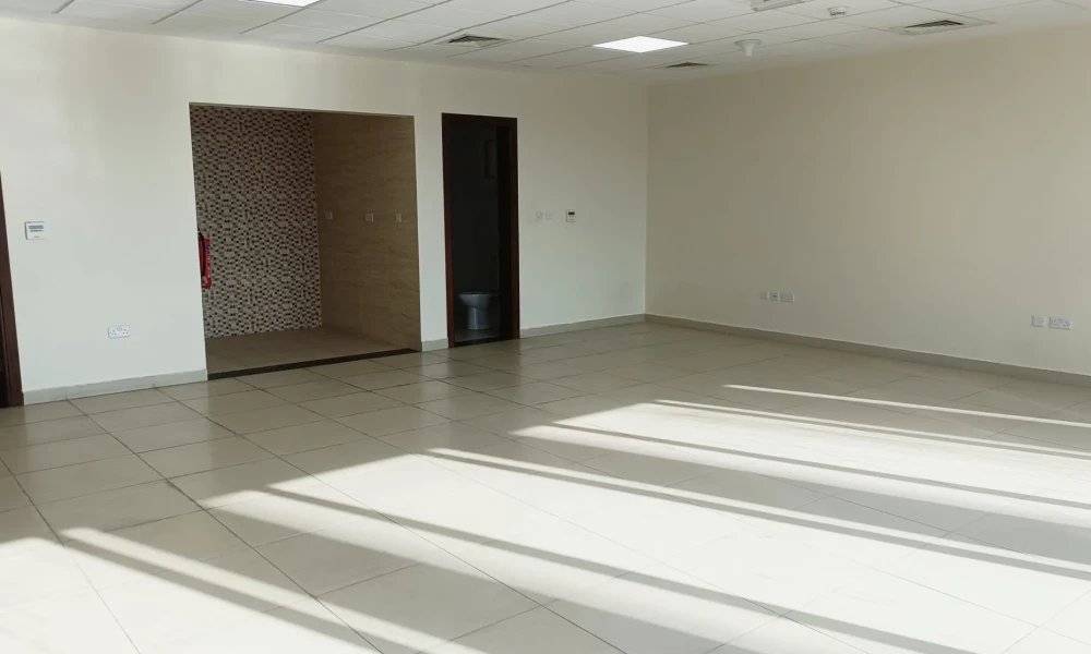 READY TO MOVE IN | OFFICE SPACE | GREAT LOCATION small 2