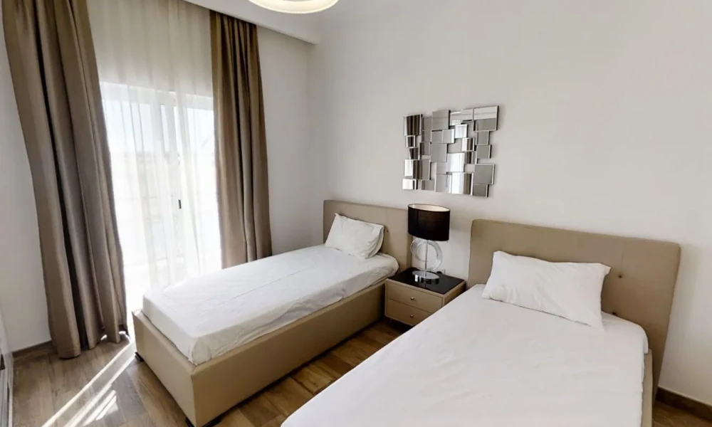EXCLUSIVE 4BR + MAID DUBLEX |READY TO MOVE| LUSAIL - Image 9