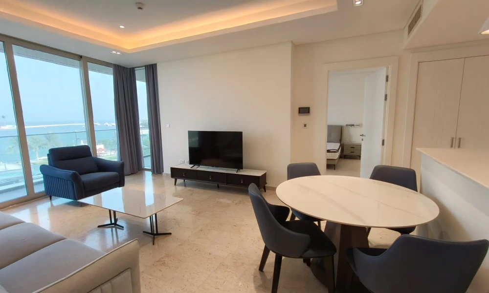 2 BR W/ MARINA VIEW | FULLY FURNISHED | BALCONY - Image 5