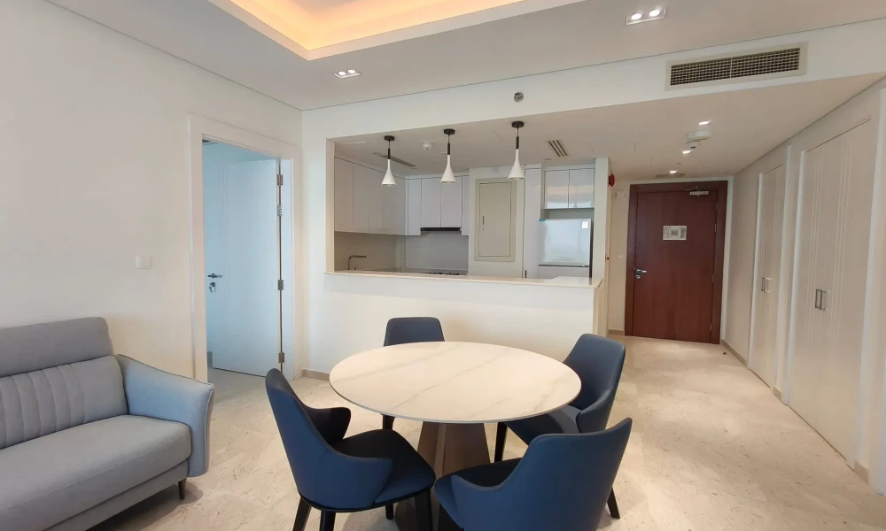 2 BR W/ MARINA VIEW | FULLY FURNISHED | BALCONY - Image 6