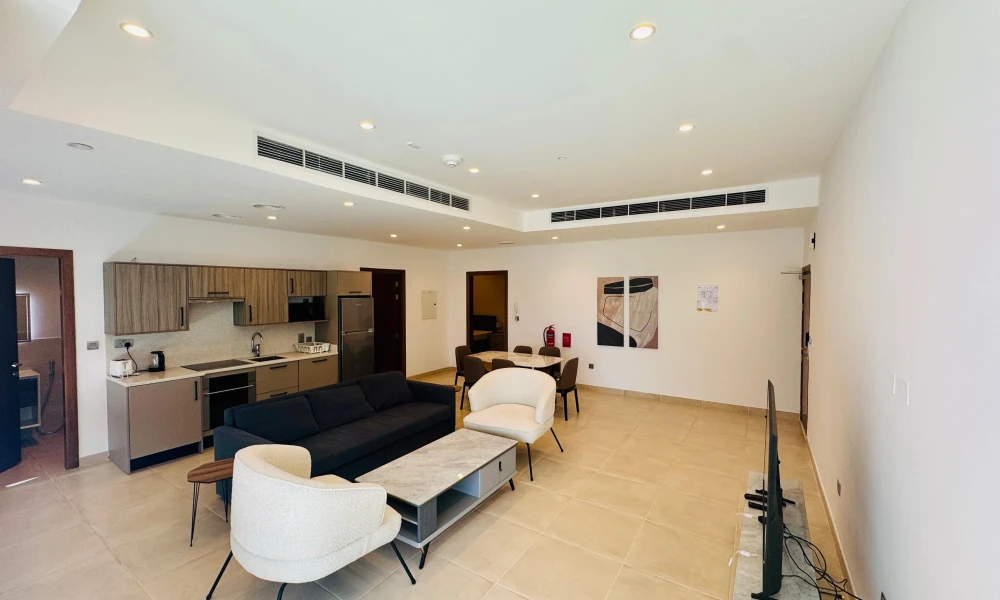 SPACIOUS 2 BR | FULLY FURNISHED | BILLS INCLUDED - Image 8